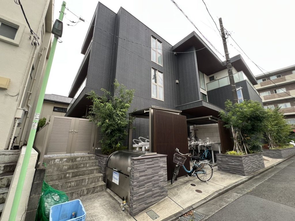 建物外観　エントランス