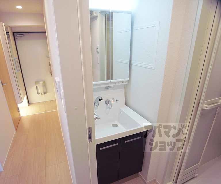 洗面設備　シャンプードレッサー