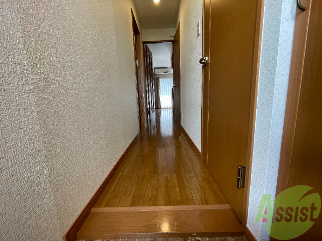 玄関　玄関を撮影しました。イメージできましたか？