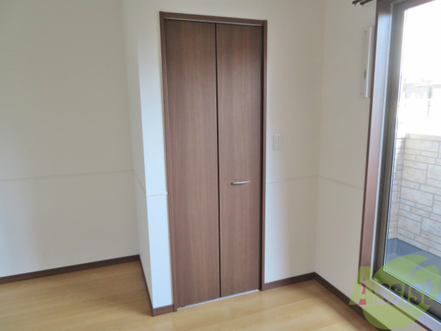 収納　お部屋には、嬉しいウォークインクローゼットが付いています。