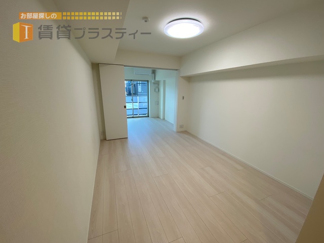 居室・リビング　ゆったり１０帖。くつろぎ時間が楽しみですね。