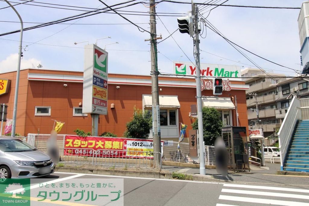飲食店　デニーズ　妙蓮寺店（飲食店）まで390m