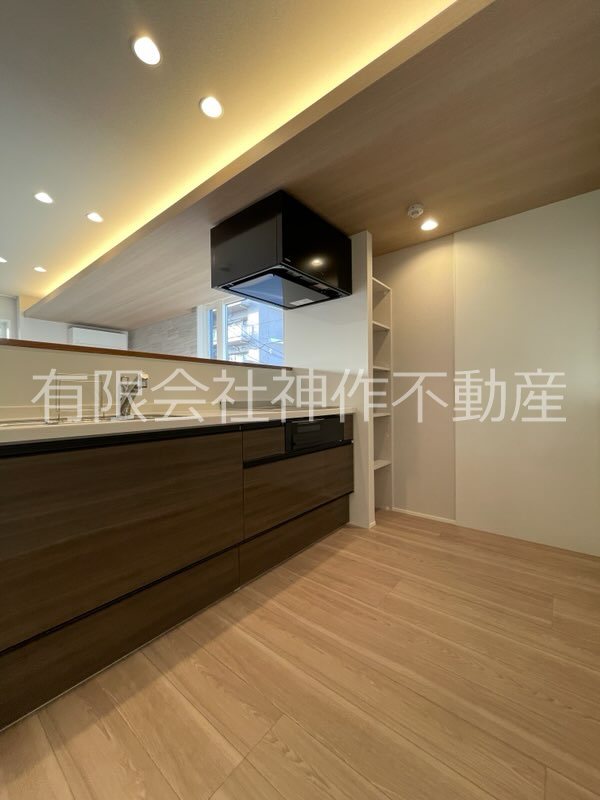 キッチン　IHクッキングヒーター