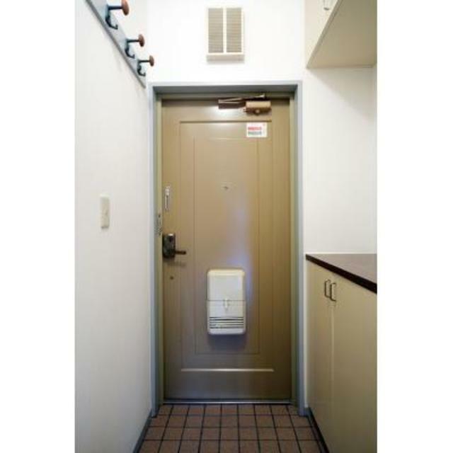 玄関　※同仕様写真含む