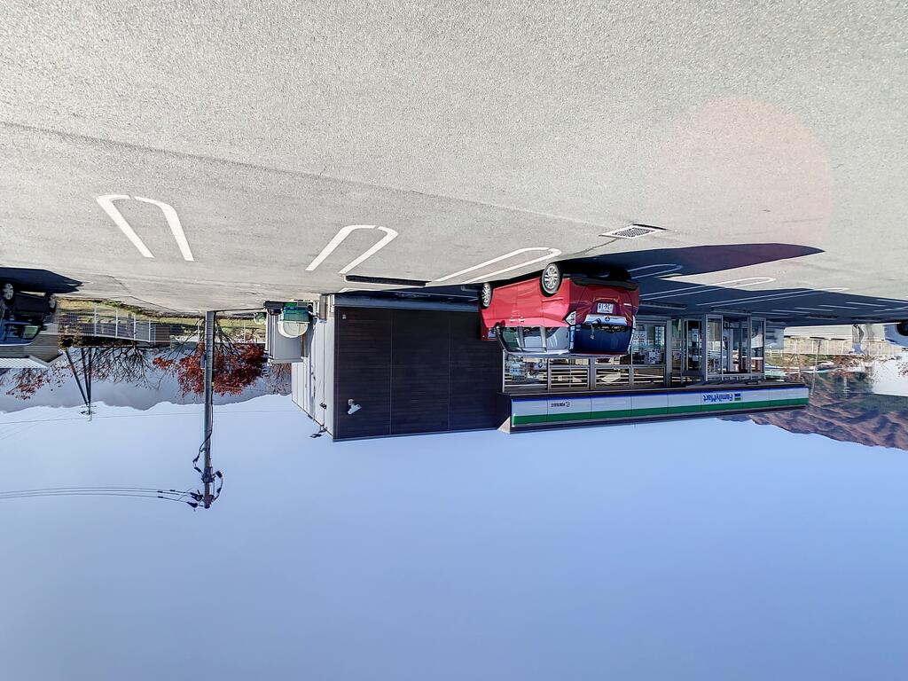 コンビニ　ファミリーマート阿蘇高森店（コンビニ）まで790m