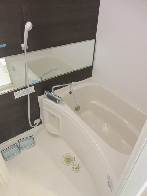 バス・シャワールーム　／同ハウスメーカー施工／他部屋写真／