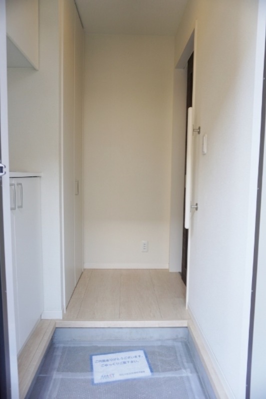 玄関　図面と現状に相違がある場合には現状を優先