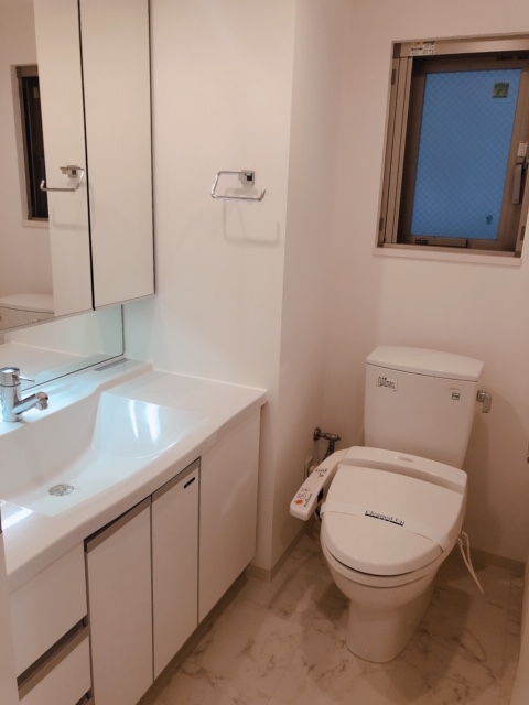 洗面設備　※参考写真