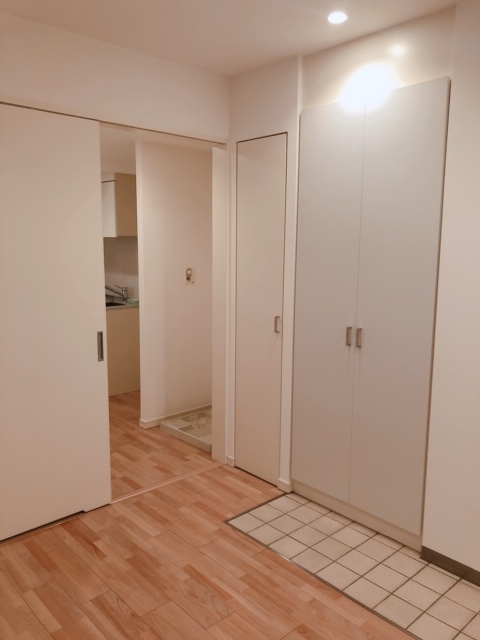 玄関　※参考写真