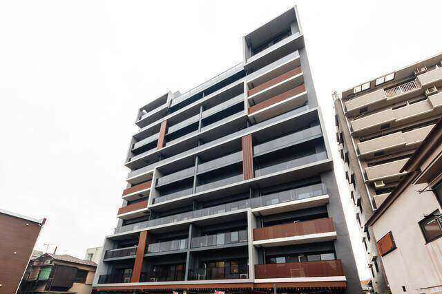 建物外観　オートロック完備