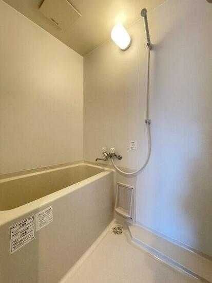 バス・シャワールーム　※他号室参照写真※