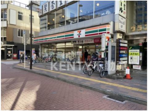 コンビニ　セブンイレブン 大田区西蒲田8丁目店（コンビニ）まで147m