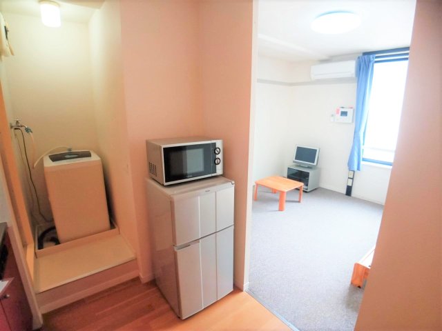 居室・リビング　同じタイプのお部屋の写真です。