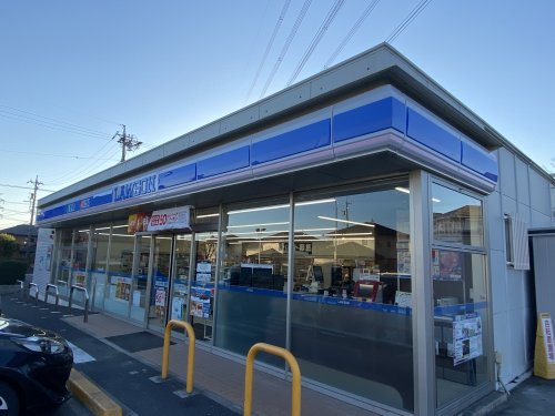 コンビニ　ローソン三好丘桜店（コンビニ）まで157m