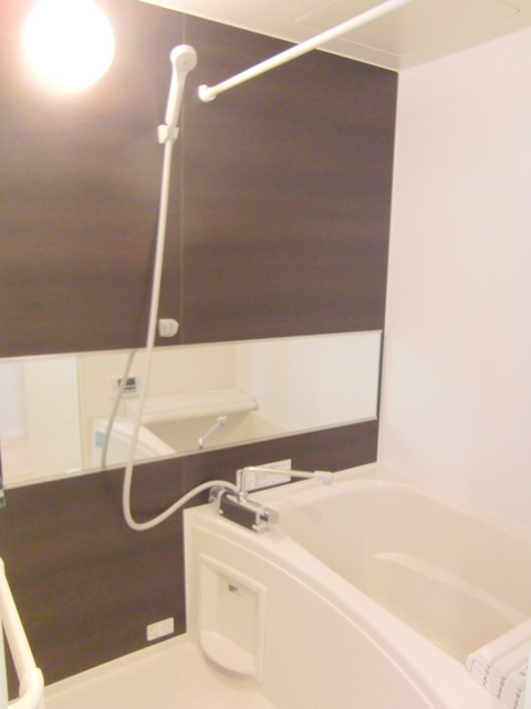 バス・シャワールーム　追焚・浴室乾燥機付きバスルーム