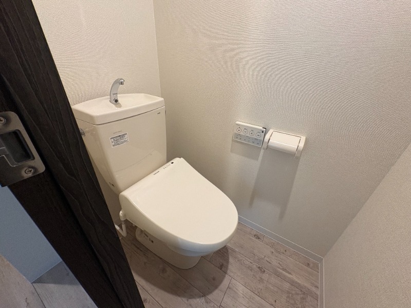 トイレ　ウォシュレット付きトイレ