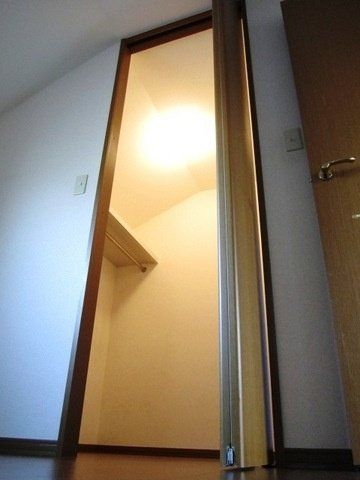 収納　ウォークインクローゼット