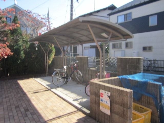 エントランス　駐輪場