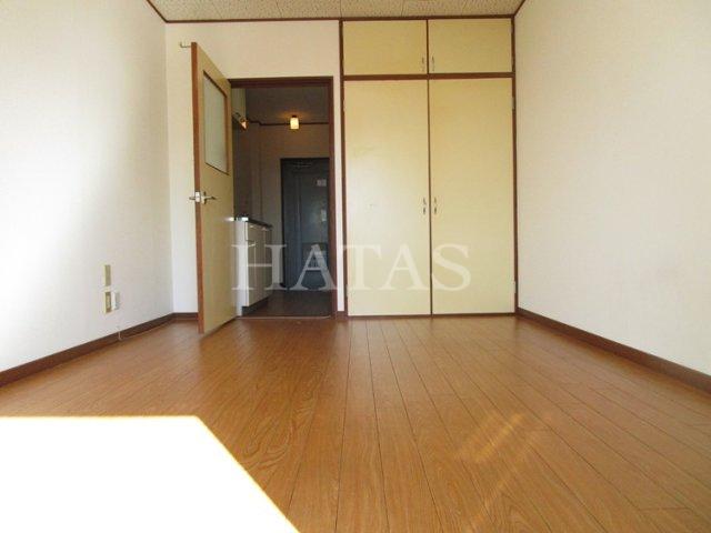 居室・リビング　同物件別部屋です。
