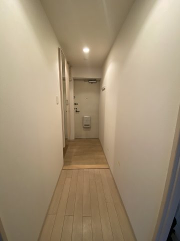 玄関　収納もある玄関です
