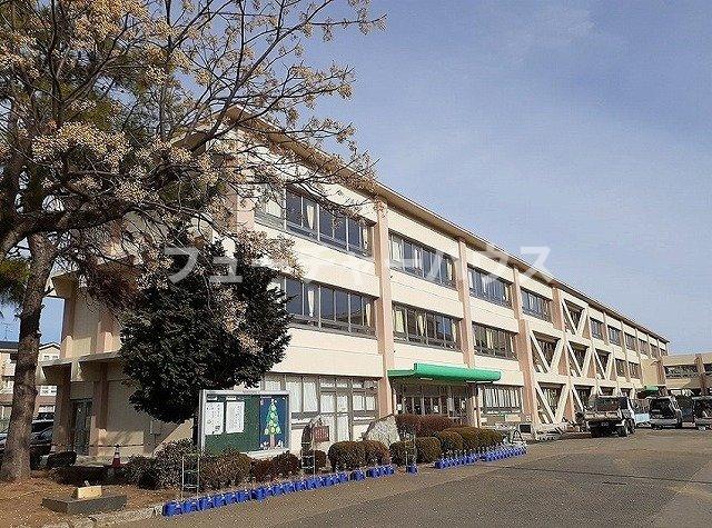 その他　吉田小学校まで700m