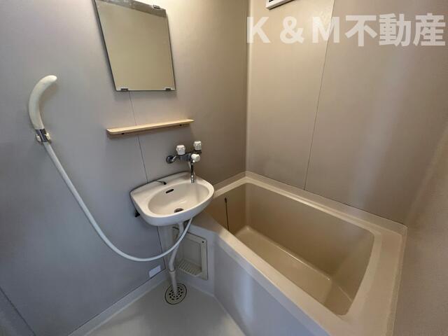 バス・シャワールーム　お風呂です