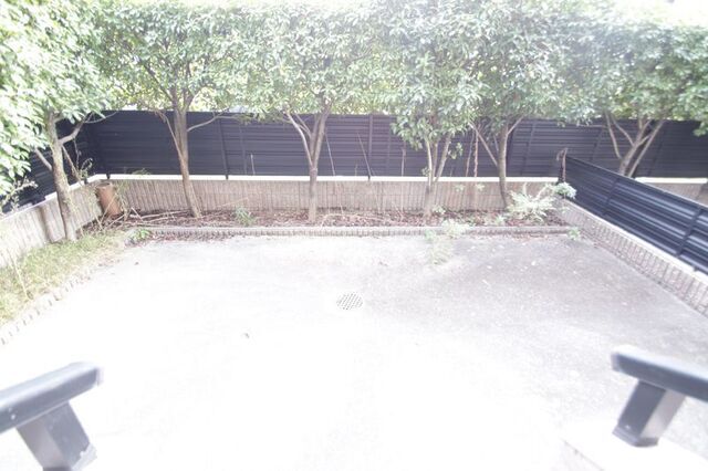 庭　※別室の参考写真の為、現況優先です。