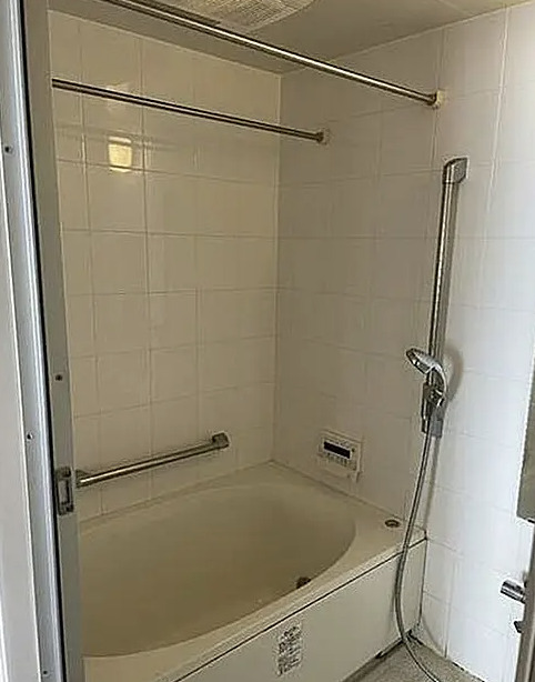バス・シャワールーム　同タイプ住戸参照