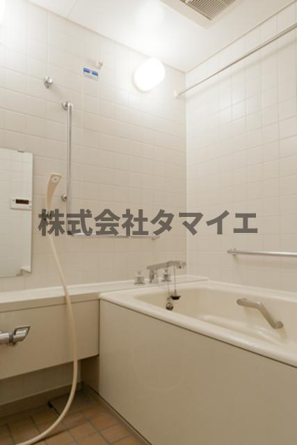 バス・シャワールーム　※写真は同タイプ住戸です。
