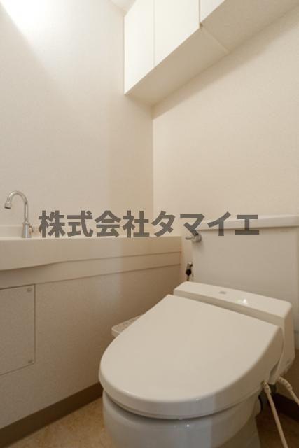トイレ　※写真は同タイプ住戸です。