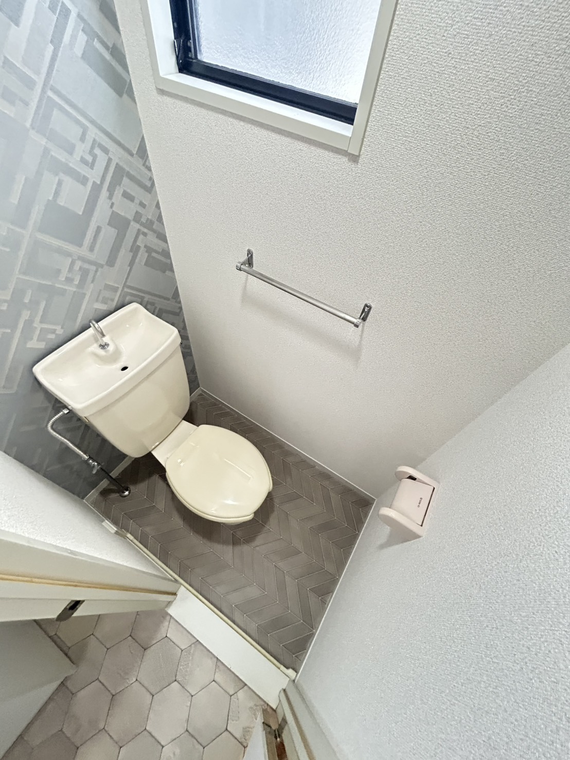 クレール吉川のトイレ写真