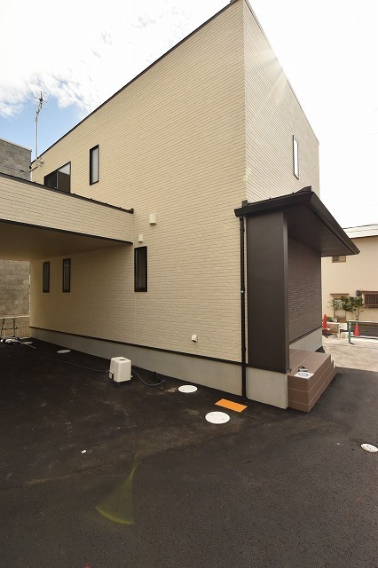 建物外観　B棟外観
