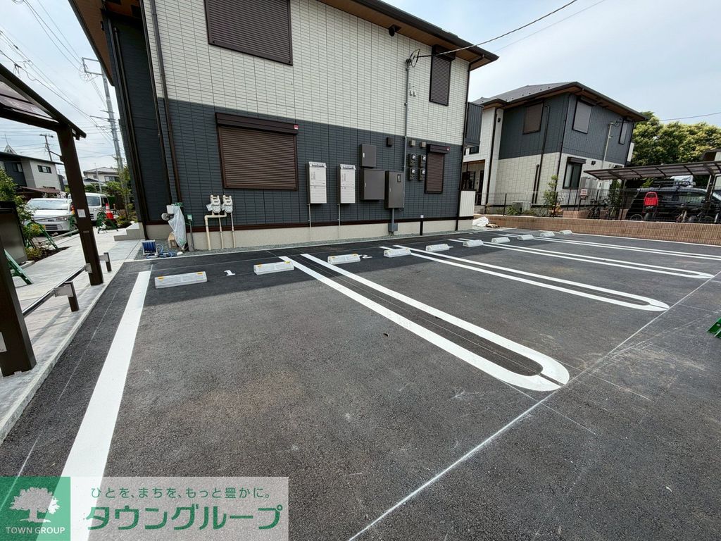 駐車場　駐車場