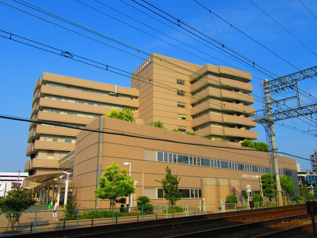 病院　大阪市立十三市民病院（病院）まで682m