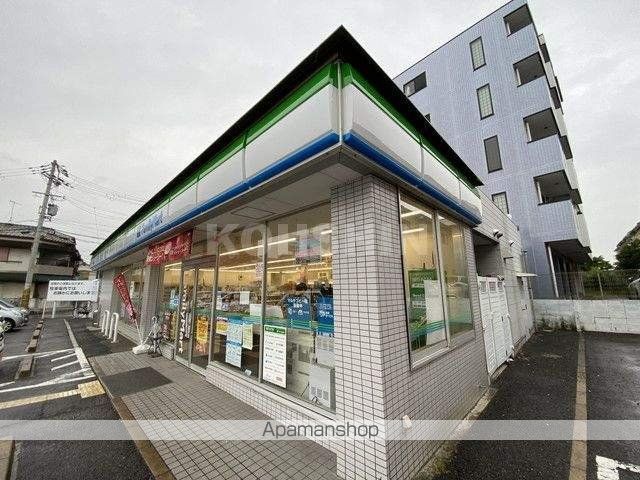 コンビニ　ファミリーマート（コンビニ）まで622m