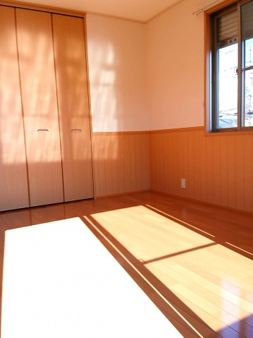 セキュリティ　全部屋シャッター雨戸付で防犯対策。