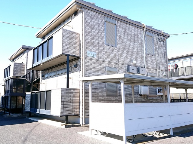 建物外観　セキスイハイム施工。全戸角部屋。
