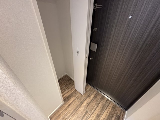 玄関　Log入谷