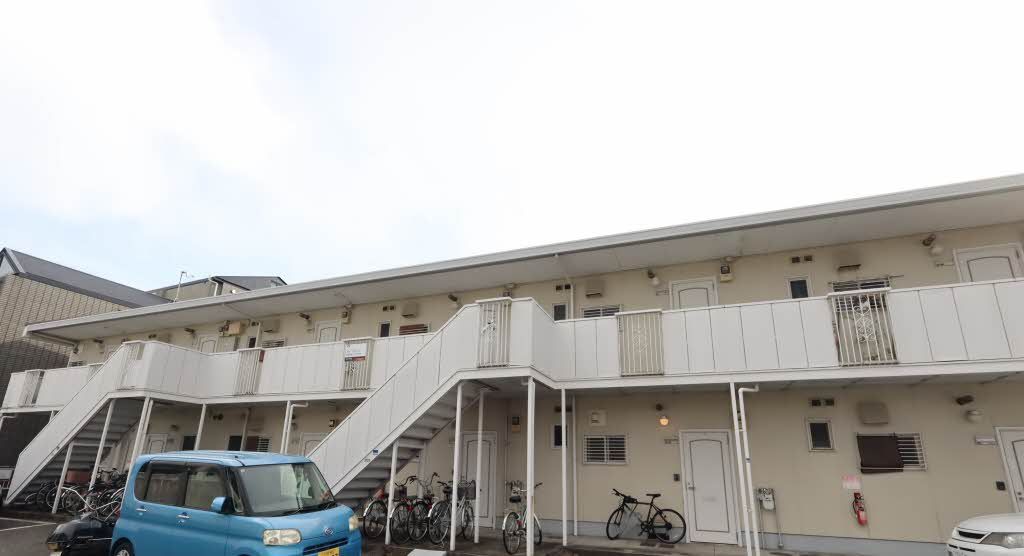 建物外観　積水ハウス施工の賃貸住宅です。