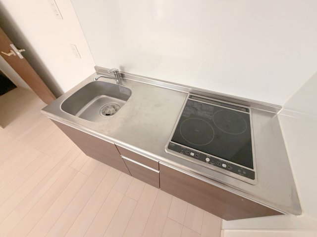 キッチン　作業のしやすい広めのキッチンです。
