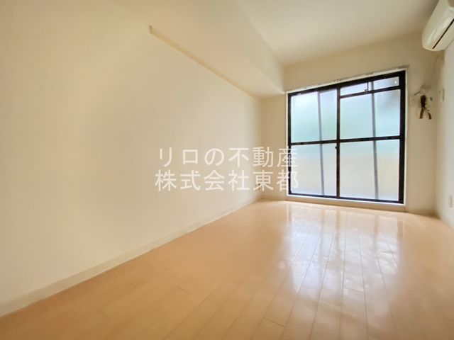 居室・リビング　明るい雰囲気で暮らしやすい！優しい質感の室内がオススメ☆