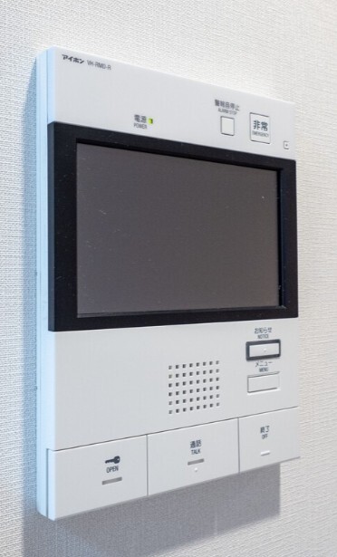 セキュリティ　モニター付きインターホン