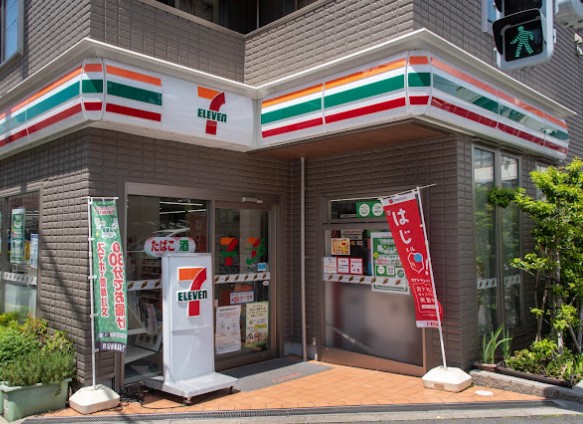 コンビニ　セブンイレブン池袋4丁目店（コンビニ）まで229m