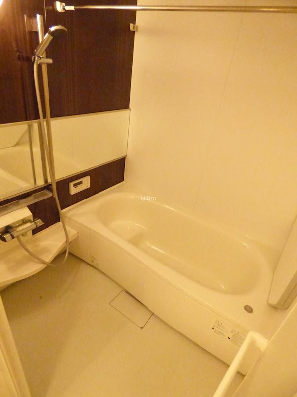 バス・シャワールーム　※別のお部屋のお写真です。御参考までに。