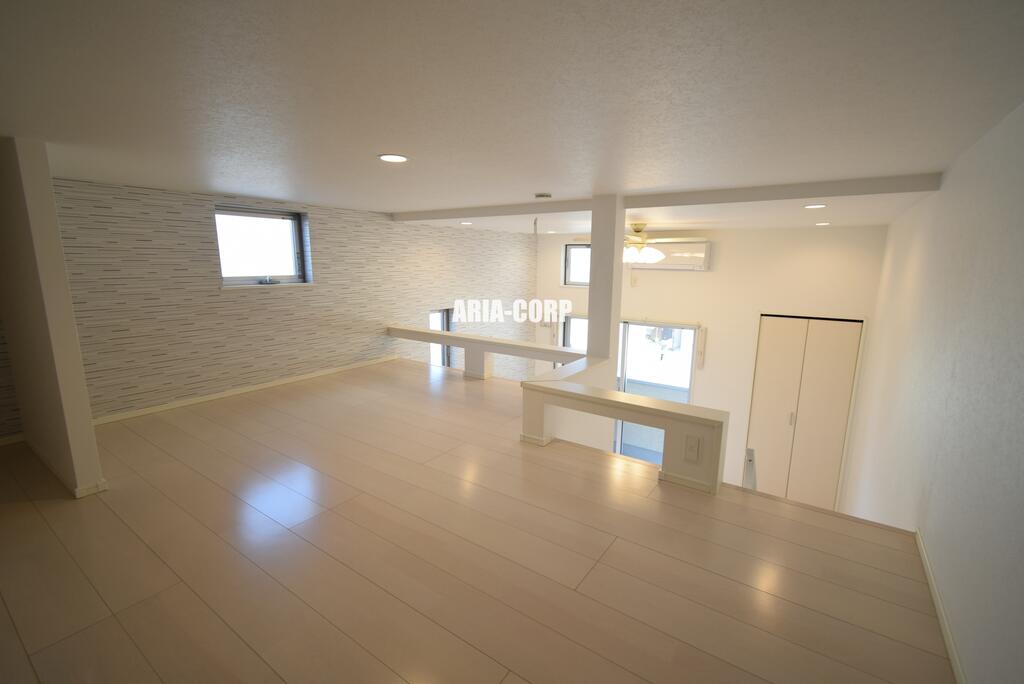 その他部屋・スペース　寝室やお荷物置きにも利用可能な大型ロフトスペースです！