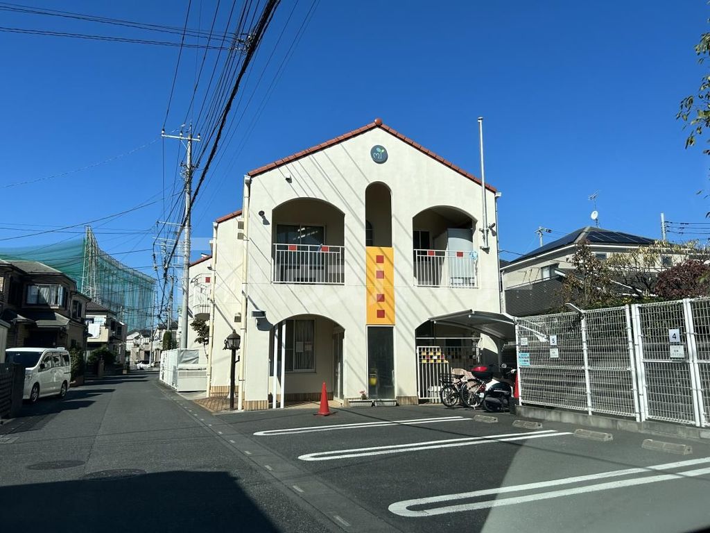 幼稚園・保育園　ルミエール保育園（幼稚園・保育園）まで400m