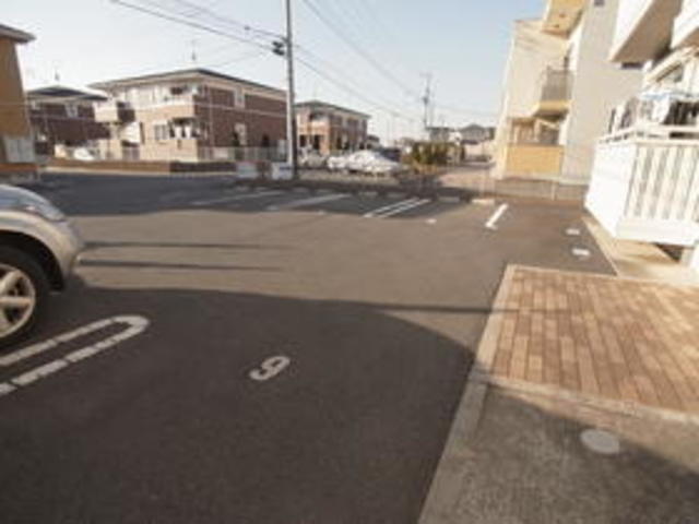 駐車場　駐車場