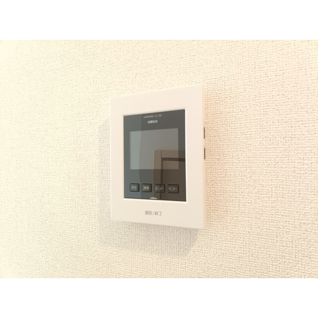 セキュリティ　モニター付きインターホン