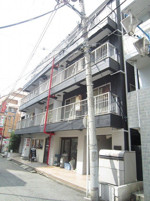 建物外観　現況優先