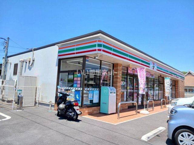 コンビニ　セブンイレブン福山大門１丁目店（コンビニ）まで596m